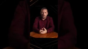 Как один человек может незаметно менять курс целой страны