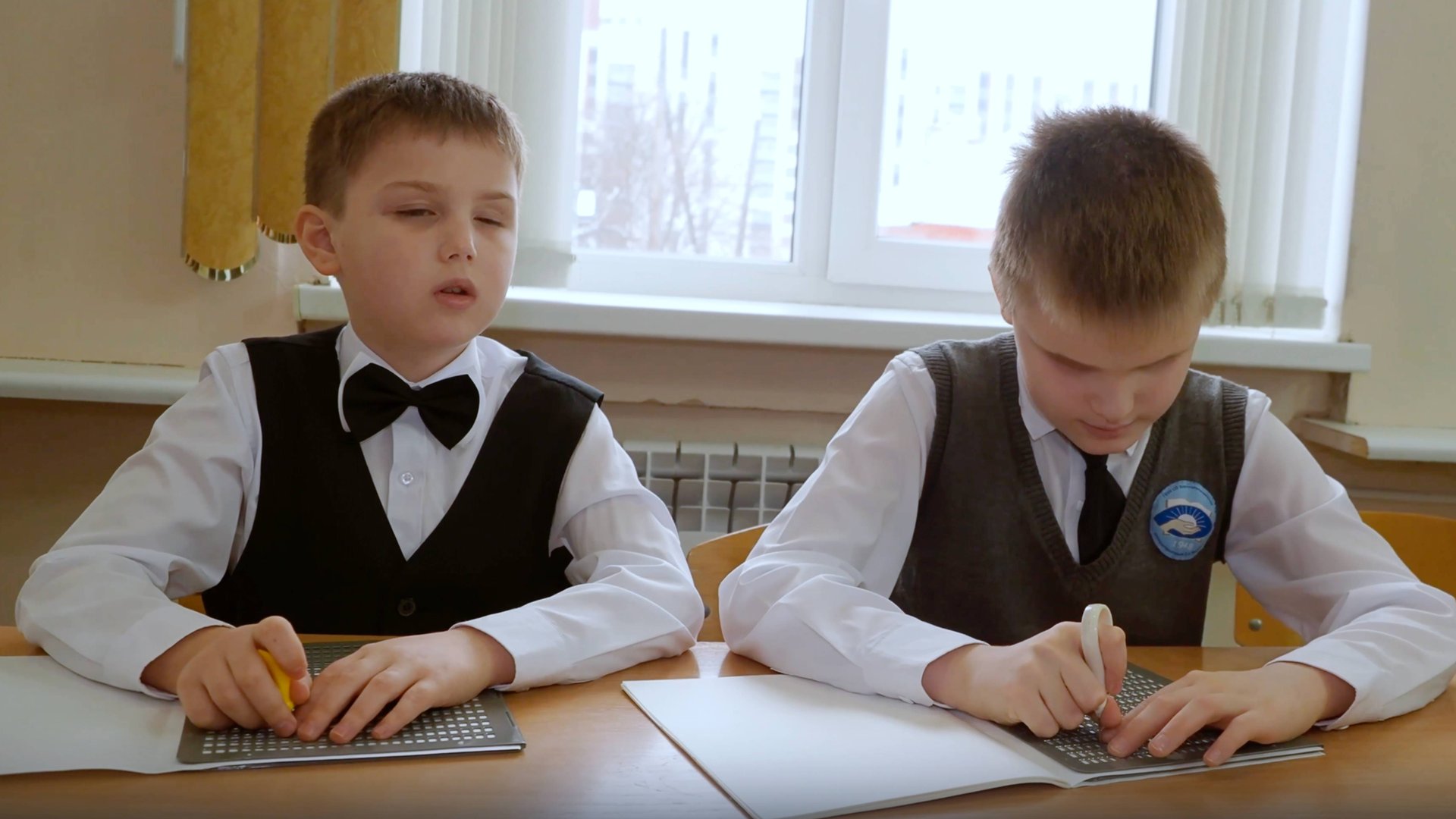 Первая ступень. Как слепые и слабовидящие дети обучаются в музыкальной школе смотреть онлайн