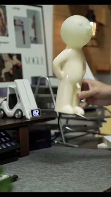 Настольная лампа для обучения и чтения, которая повес? смотреть онлайн