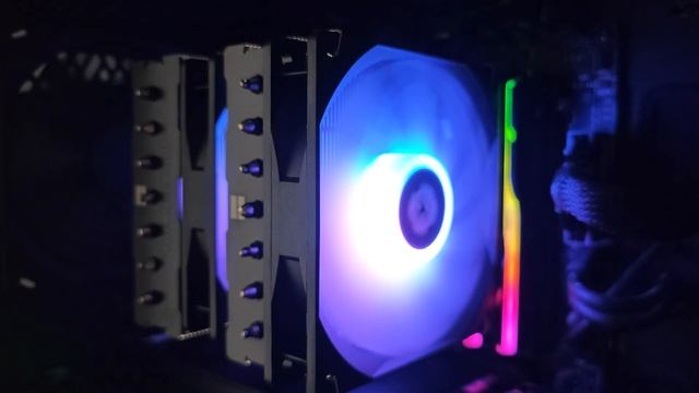 Вентиляторы кулера Thermalright Phantom Spirit 120 SE ARGB сниженная SPEE смотреть онлайн