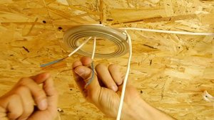 8  Освещение  Делаем проводку для светильников