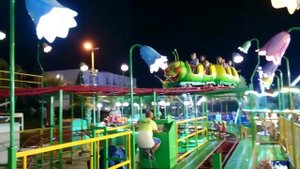 2016.09.12 Карусель "Гусеничка". Кипр