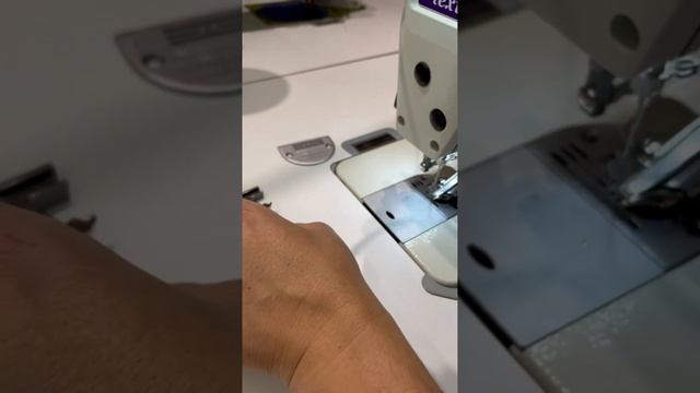 Как установить окантователь на швейную машину #diy #ока? смотреть онлайн