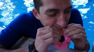 Трансформеры и Супергерои в Аквапарке: Бамблби и Человек Паук в сборнике видео для детей