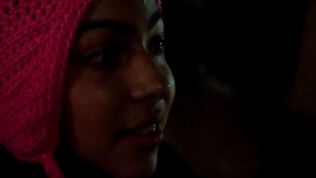 Runaways Niko & Karolina Kiss,Gert and Chaise kiss,Беглецы 1х9,Поцелуй Нико и Каролины,Герт и Чэйз смотреть онлайн