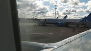 Платные места XXL у аварийного выхода Boeing 737-800, авиакомпании Победа.