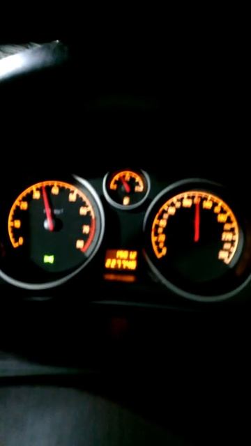 Opel Astra H GTC Еду домой смотреть онлайн