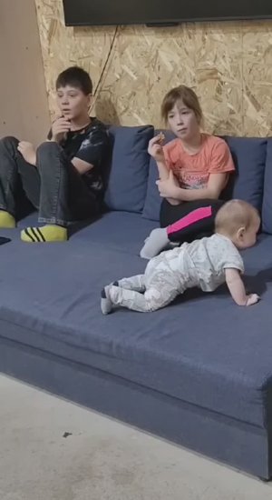 В доме буквально кипит жизнь 😅