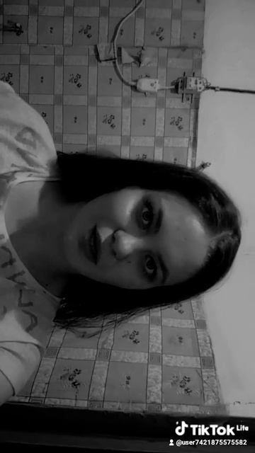 Денег нет,а мы пьем и гуляем🤙 смотреть онлайн