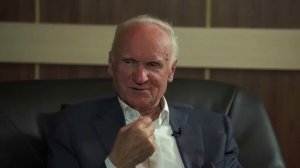 Почему Бог позволяет страданиям присутствовать в это?