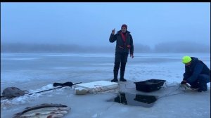 зимняя рыбалка в финляндии на сеть!