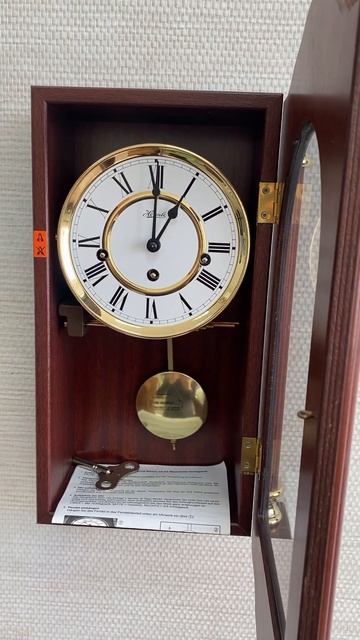 Часы HERMLE 3/4 бой смотреть онлайн