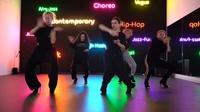 Агнес Мхитарян Hip-Hop