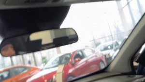 Автосалон  SOLARIS в Ростове-на-Дону, Новогодние цены 2025, м