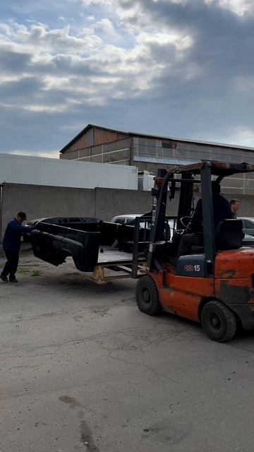 Отгрузка каркас кузова УАЗ Хантер смотреть онлайн