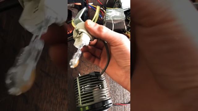 Монтаж ламп 150 ватт в подсветку микроскопа. смотреть онлайн