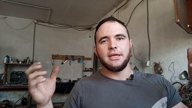 Поехал ремонтировать погрузчик, договорился на ремонт завода. Стартер автомобиля не работает.причины