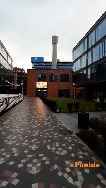 Ледовый каток в Варшаве смотреть онлайн