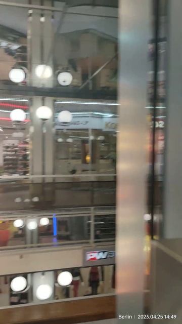 April 25, 2023 просто люстры в торговом центре Europa center. глаз ? смотреть онлайн