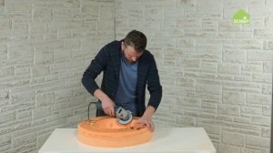 Спасательный круг из пенопласта.