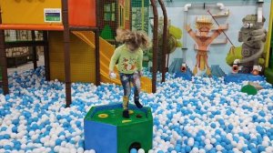 Детский развлекательный центр "Джунгли Сити'. Чем там ?