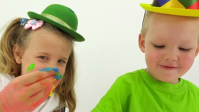Играем вместе: пальчиковые краски. Детское творчество.