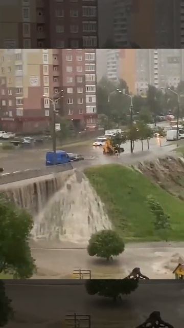 Потоп в Минске 26 июня 2021. ПОТОП Минск сегодня. Жутки во? смотреть онлайн