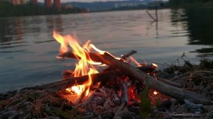 ОГОНЬ  ЗАВОРАЖИВАЕТ....