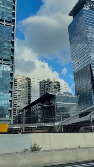 Сегодня мы не хотим быть дома 🛣️🚘 #viralvideo #travel смотреть онлайн