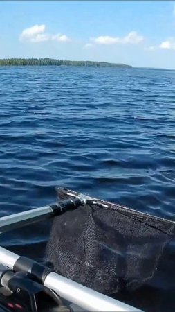 На лодке в Карелии.