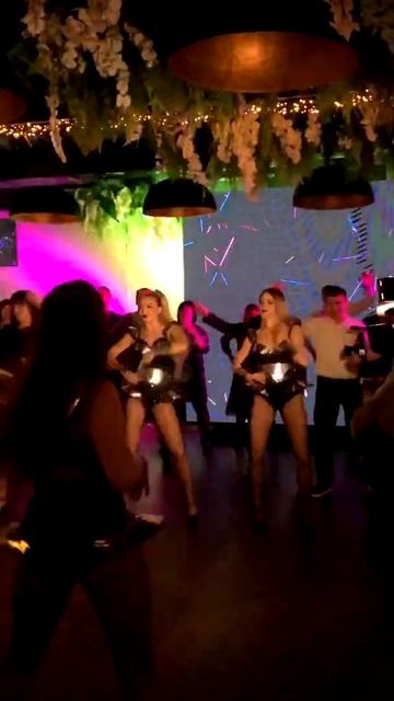 Шоу-балет Diamonds   Свадебное агентство MARY