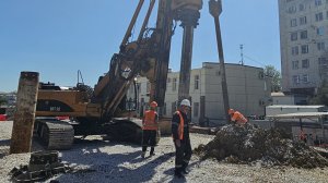 На Адмирала Октябрьского в Севастополе началось устройство буронабивных свай