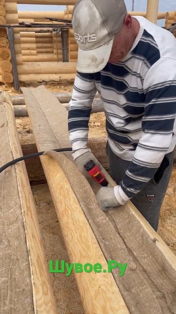 Готовим сруб дома к установке. Утепление лунного паза смотреть онлайн