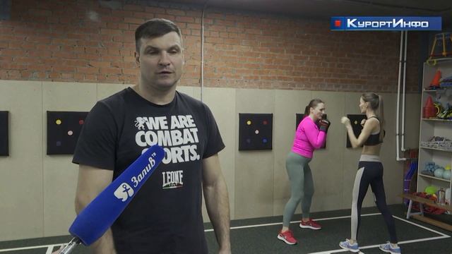 Чемпион мира по боксу в супертяжелом весе проводит за? смотреть онлайн