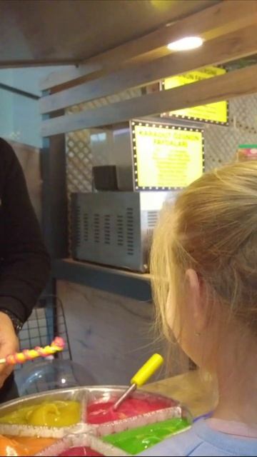 Турецкие конфетки маджун. Кушадасы. Торговый центр КИ? смотреть онлайн