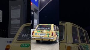 Дрифт на ВАЗ 2102 на заправке Нефтеком
