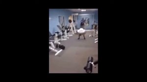 Прикол в Фитнес зале! Смотреть внимательно