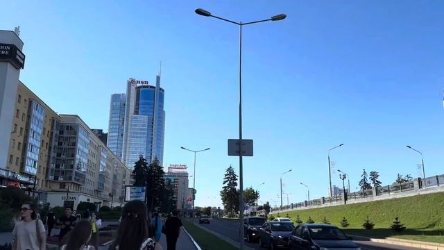 день в Минске | работа репетитором, поход с подругой в ? смотреть онлайн