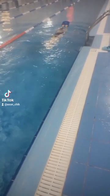 как правильно провести время в бассейне смотреть онлайн