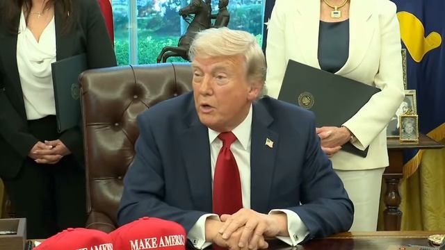 Дональд Трамп встретился с журналистами 23 апреля 2025 г? смотреть онлайн