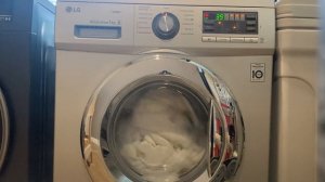 Стирка одеяла на LG: Хлопок 40 1200об/мин (полный цикл)