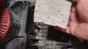 Как заменить фильтр в пылесосе.