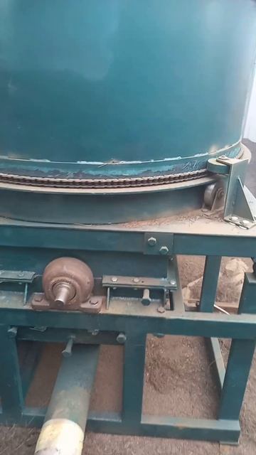 Измельчитель тюков соломы, сена, лозы. смотреть онлайн