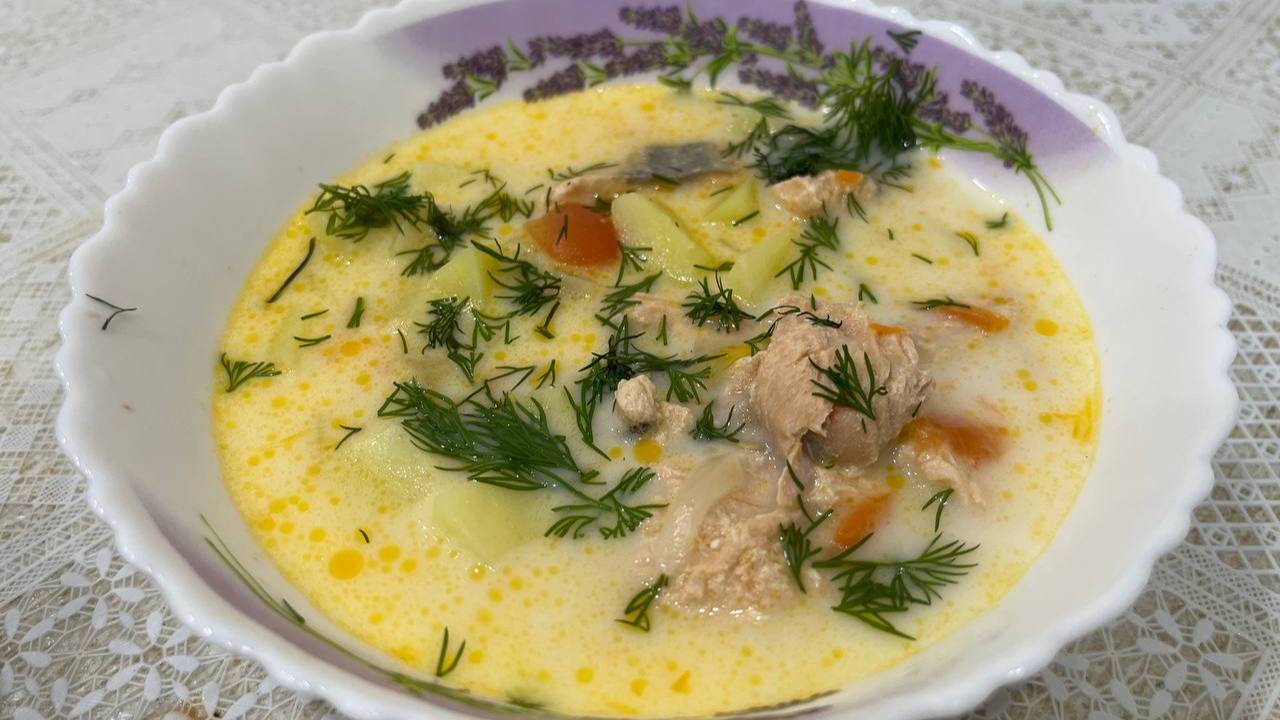 Вкусный суп с красной рыбой и сливками: идеальный вариант для семьи