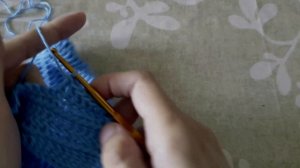 Болят пальцы левой руки после вязания крючком?