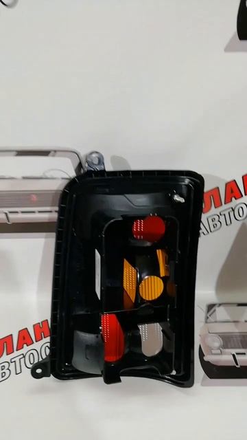 Задние оригинальные фонари на Ниву 4х4. Освар. смотреть онлайн