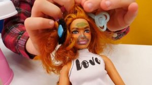 Дом Мечты БАРБИ и новый стиль для Куклы! - Одевалки игры макияж и причёски. Смешные видео сборник