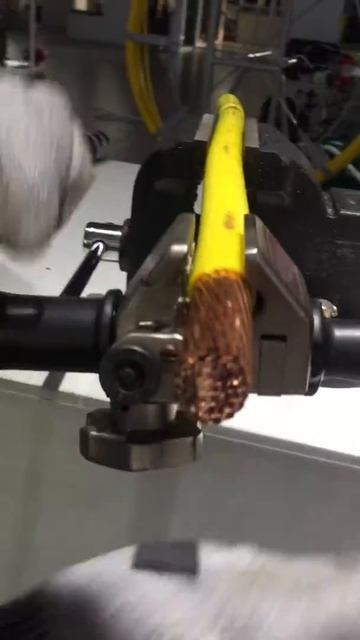 Инструмент для снятия изоляции кабеля Bete NP400