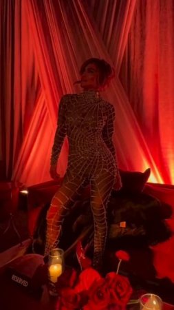 jlo_355