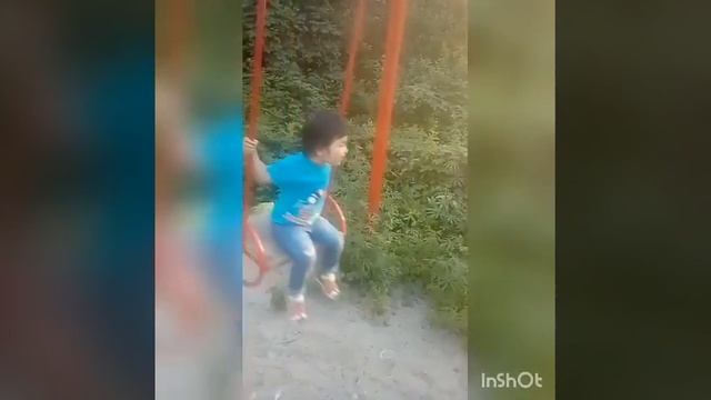 Катаемся на качелях смотреть онлайн